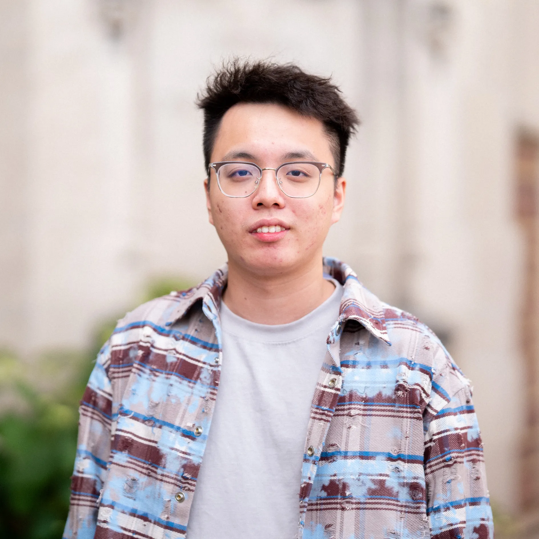 yixun zheng headshot