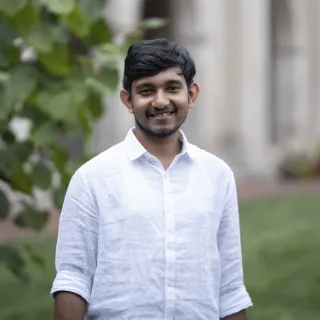 Avinandan Roy headshot