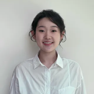 Hangcen Zou Headshot