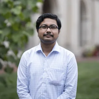 Subhrajyoty Roy Headshot