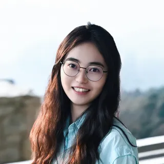 Maoyu Zhang Headshot